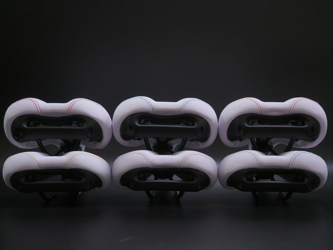 CALIFORNIA V2 - Saddle